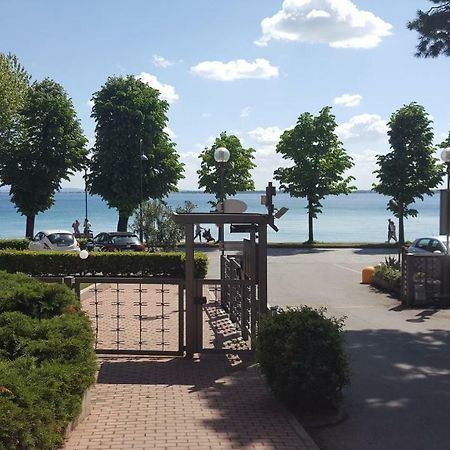 Le Rive Daire Desenzano del Garda Dış mekan fotoğraf