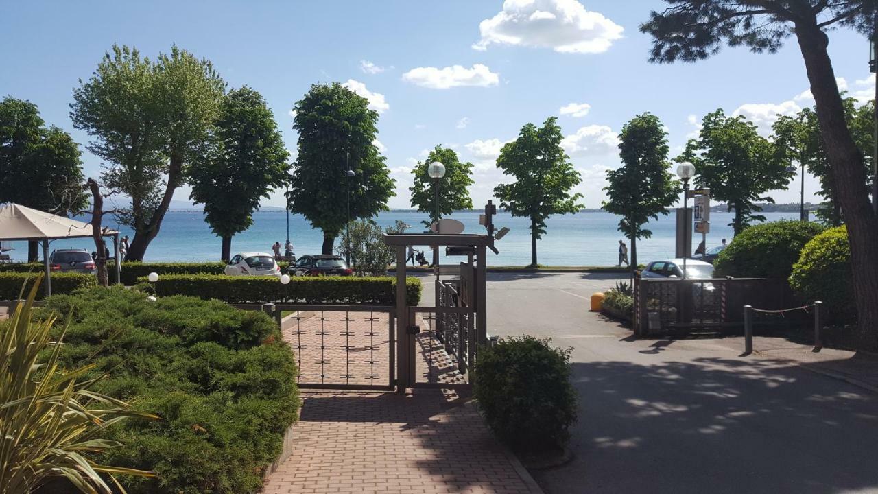 Le Rive Daire Desenzano del Garda Dış mekan fotoğraf